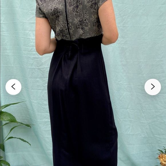 80s Mock-neck Two Toned Dress size 9/10.                  ♥️🤍$8 with any bundle - Picture 8 of 8